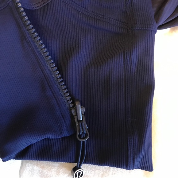 Lululemon in flux jacket - Picture 8 of 8